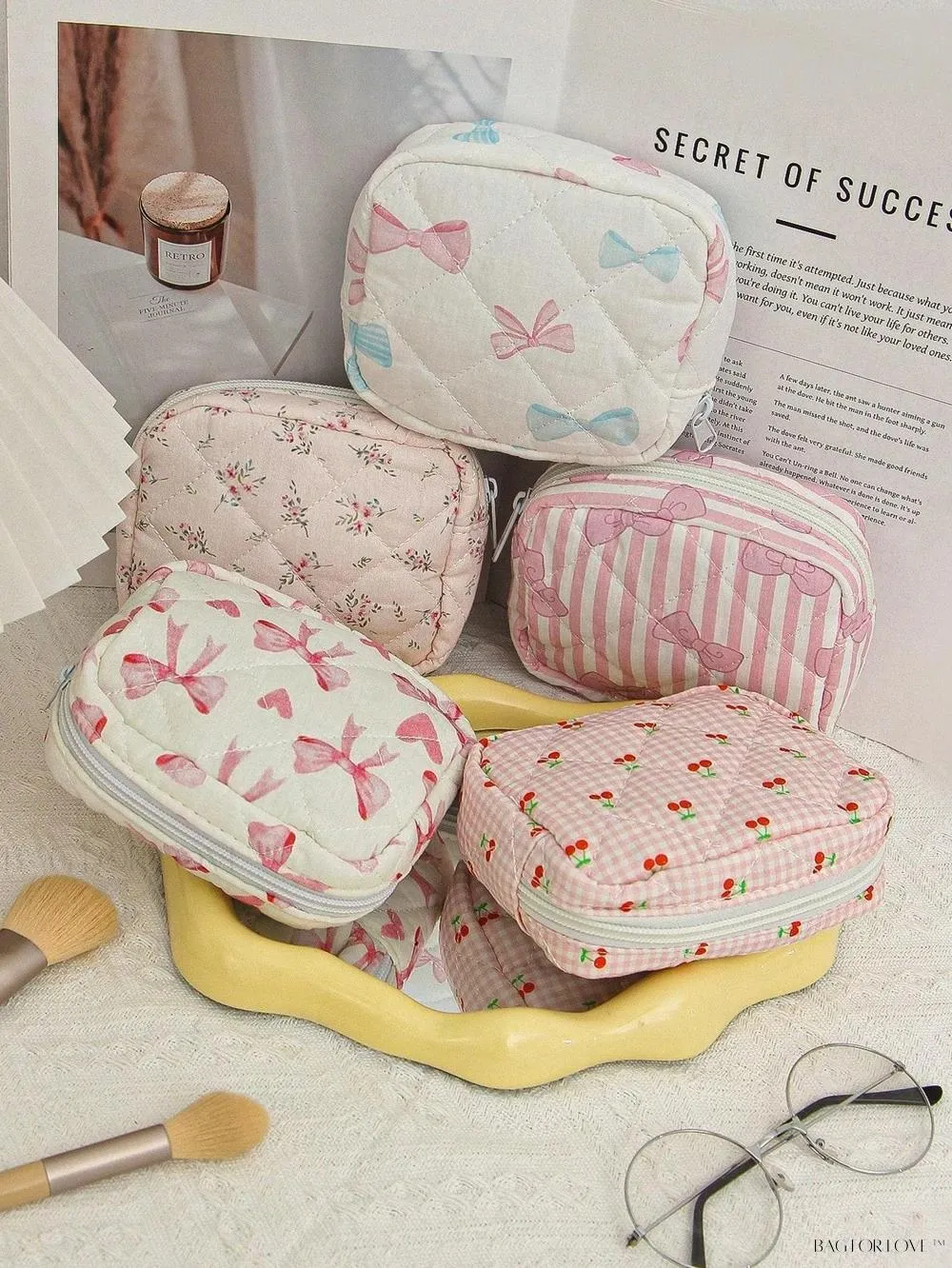 BagForLove - Cute Quilting Pouch for Women's Sanitary Products and Cosmetics