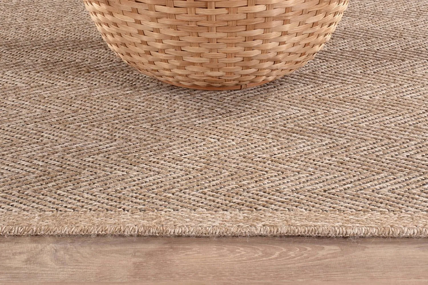 CAMILSON Easy Jute Rug 6x9, Indoor Outdoor Natural Color Fiber Area Rugs for Living Room Patio and Bedroom Rug Herringbone Seagrass Woven Design Easy-Cleaning, Washable Outside Carpet Alfombras 6 x 9