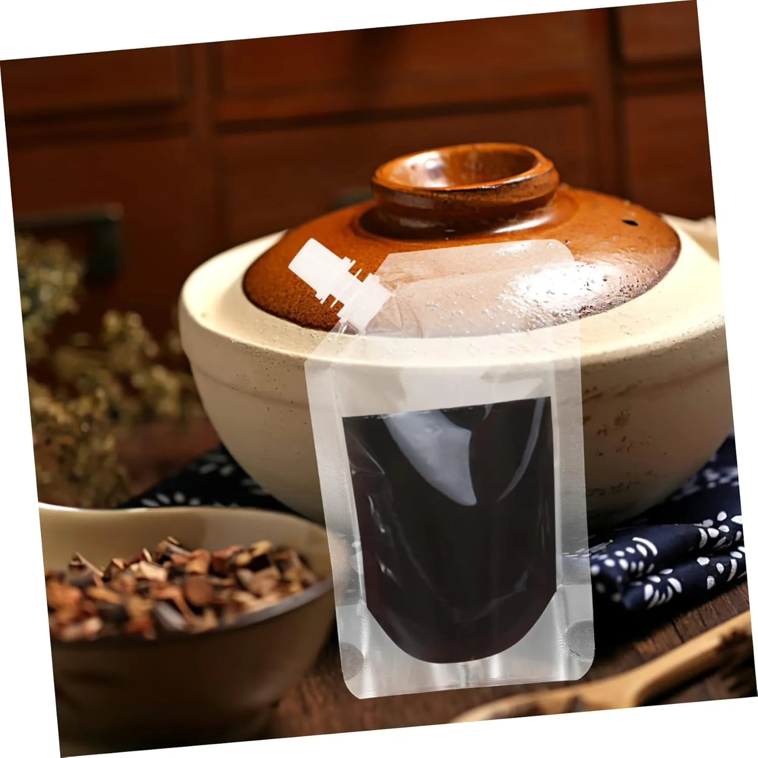 Disposable Liquid Beverage Bags with Plastic Spout 150ml for Juice Beer and Party Drinks Includes 5 Funnels for Easy Filling