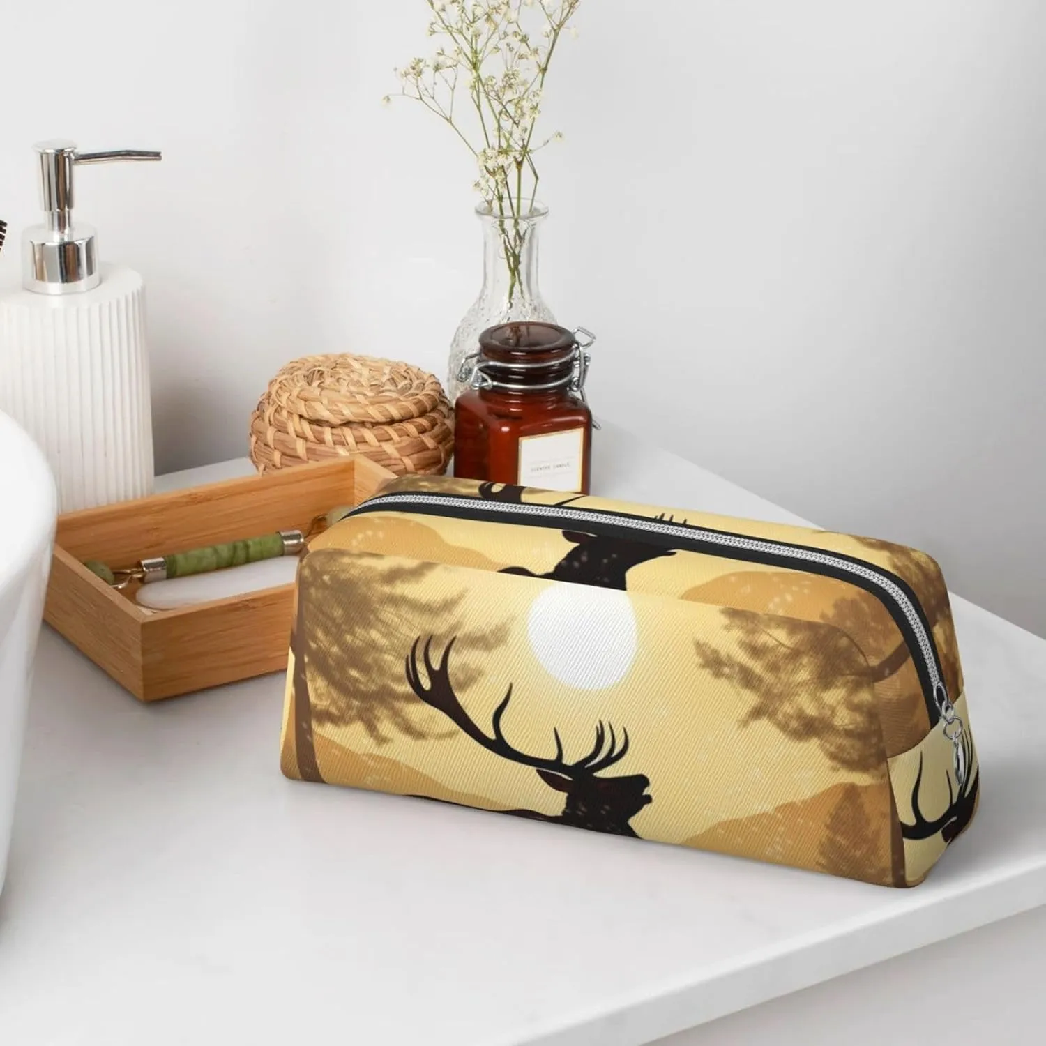 Elk Artwork Makeup Bag for Women Men Travel Toiletry Bag Aesthetic Purse Pouch Large Pencil Case