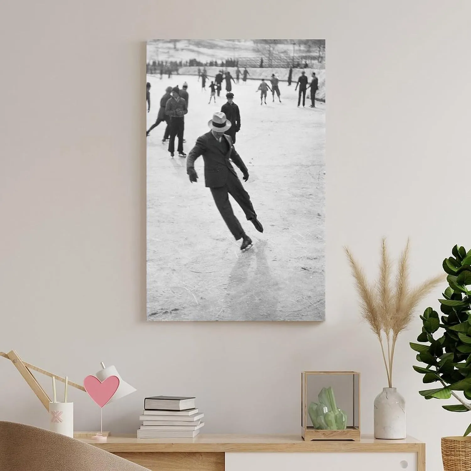 MGktgj Retro Black And White Men Skating Poster Stylish Elegant Canvas Wall Art Poster For Room Aesthetic And Decor Canvas Painting Wall Art Poster for Bedroom Living Room Decor 12x18inch(30x45cm)