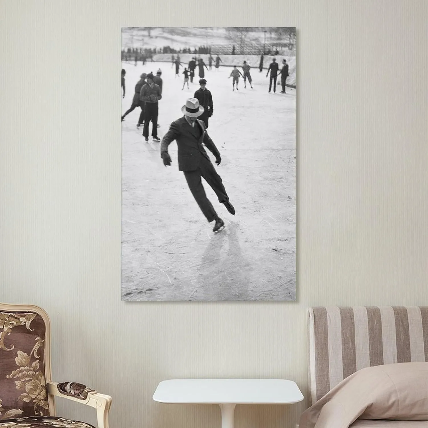 MGktgj Retro Black And White Men Skating Poster Stylish Elegant Canvas Wall Art Poster For Room Aesthetic And Decor Canvas Painting Wall Art Poster for Bedroom Living Room Decor 12x18inch(30x45cm)