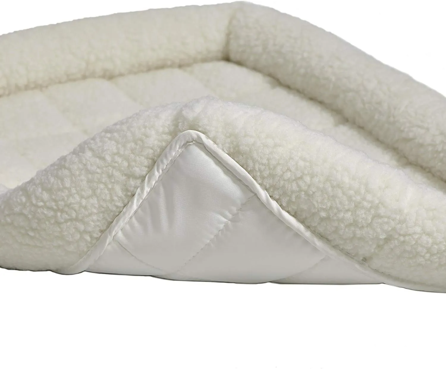 MidWest Homes for Pets 30L-Inch White Fleece Dog Bed or Cat Bed w/ Comfortable Bolster, Ideal for Medium Dog Breeds & Fits a 30-Inch Dog Crate, Easy Maintenance Machine Wash & Dry, 1-Year Warranty, Model:40230