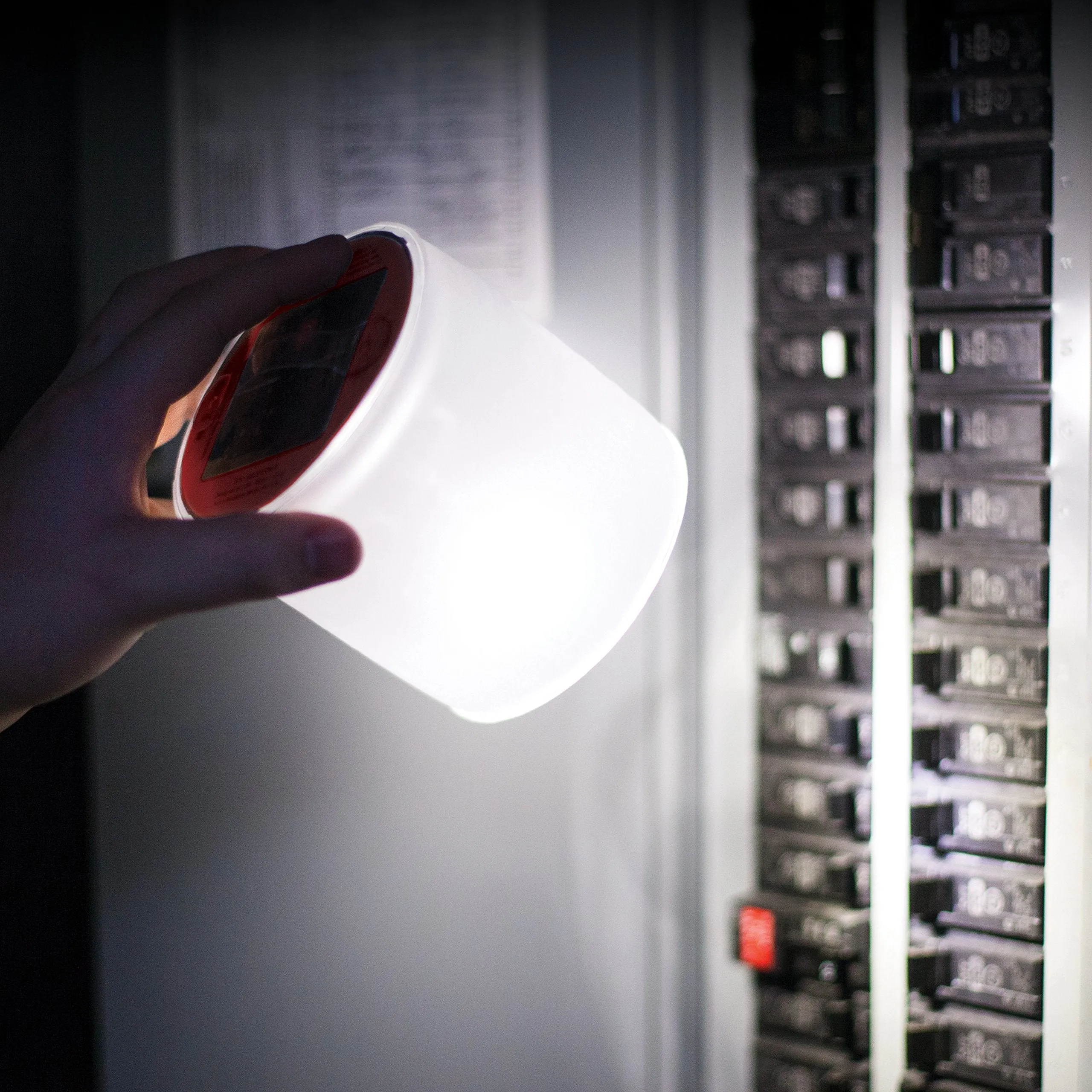 MPOWERD Luci EMRG - Inflatable Solar Light