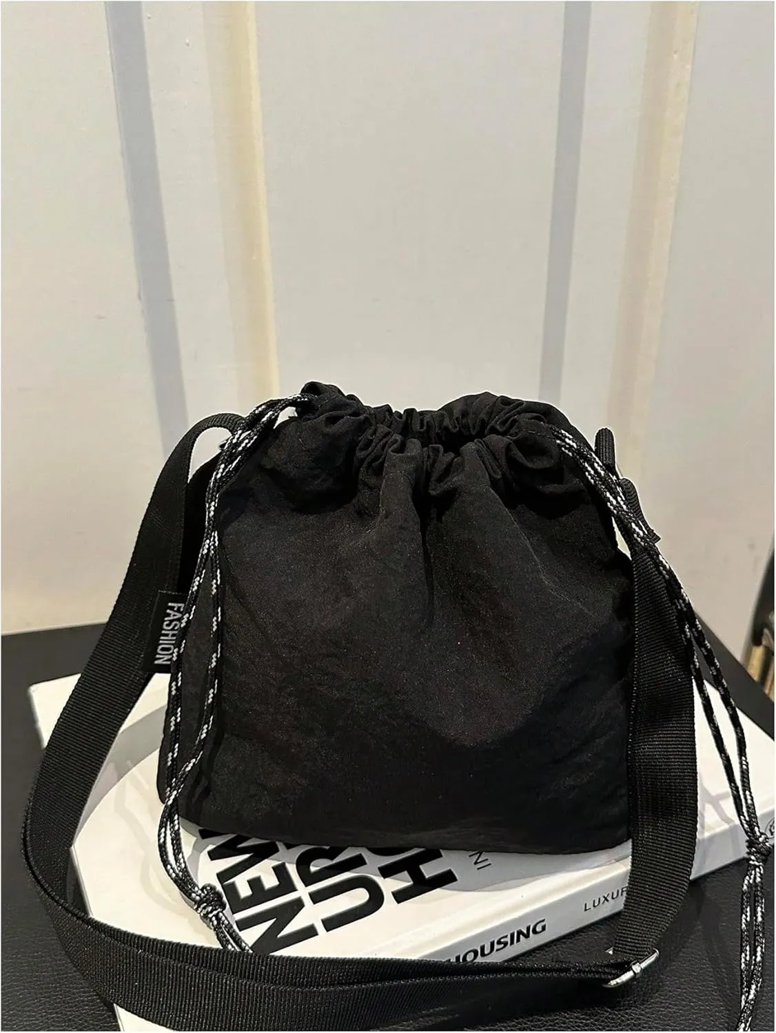 OYOANGLE Women's Drawstring Shoulder Bag Adjustable Strap Large Capacity Crossbody Bags
