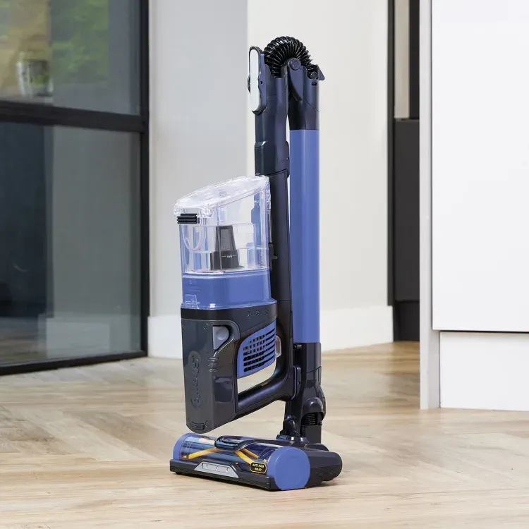 Shark 0.7L Anti Hair Wrap Cordless Vacuum Cleaner - Blue & Black | IZ202UK