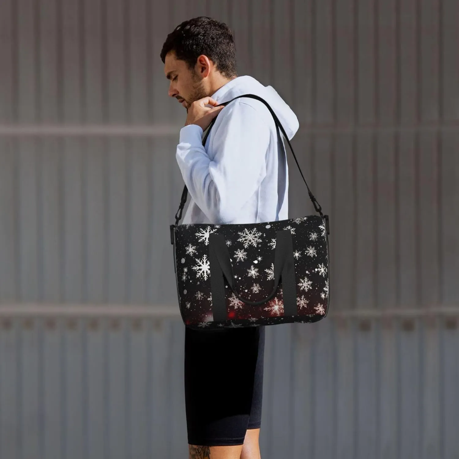 Travel Duffle Bag Christmas Winter Xmas Snowflakes Weekender Overnight Bags Luggage Bag for Women Men Waterproof Sports Gym Bag Hand Bag with Shoulder Strap