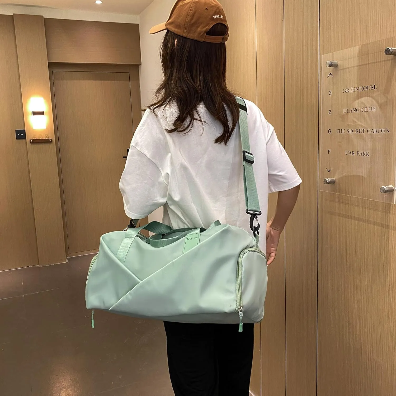 Unisex Large Capacity Gym Duffle Bag Waterproof Wet/Dry Compartment, Yoga Sports Tote for Swimming, Travel & Workout