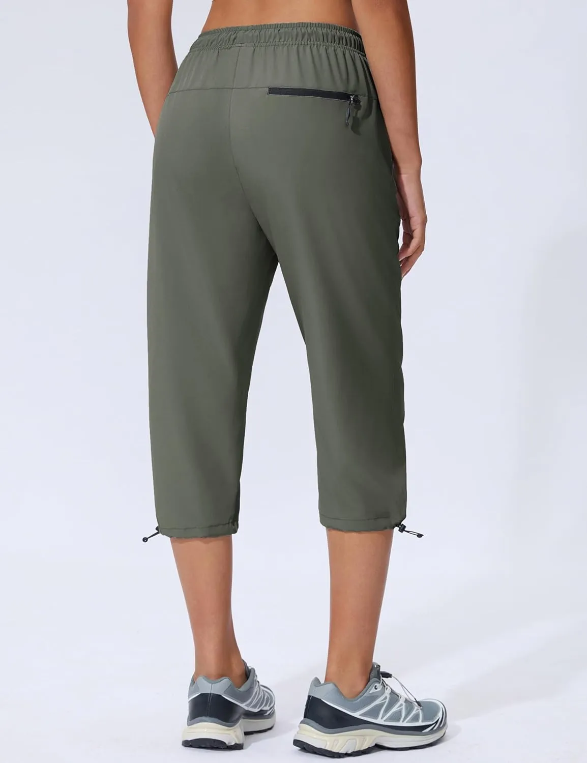 Women's Hiking Capri Pants Lightweight Quick Dry Outdoor Cargo Capris Camping Travel Zipper Pockets