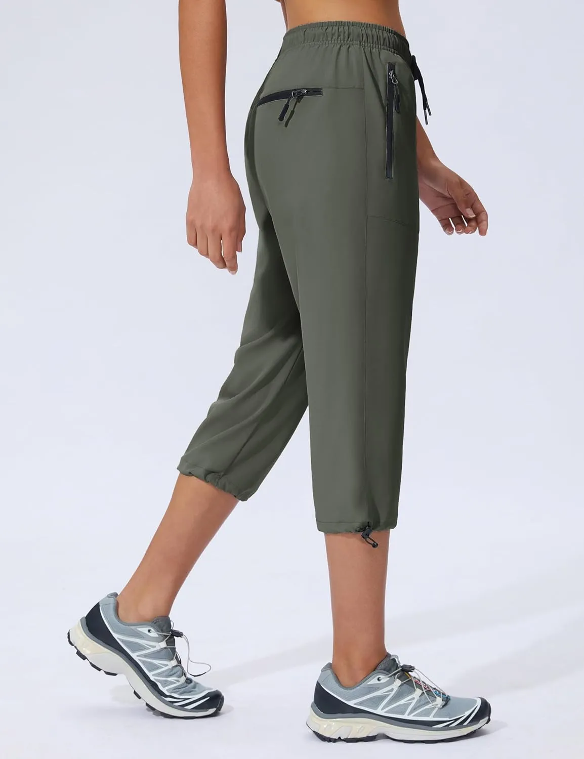 Women's Hiking Capri Pants Lightweight Quick Dry Outdoor Cargo Capris Camping Travel Zipper Pockets
