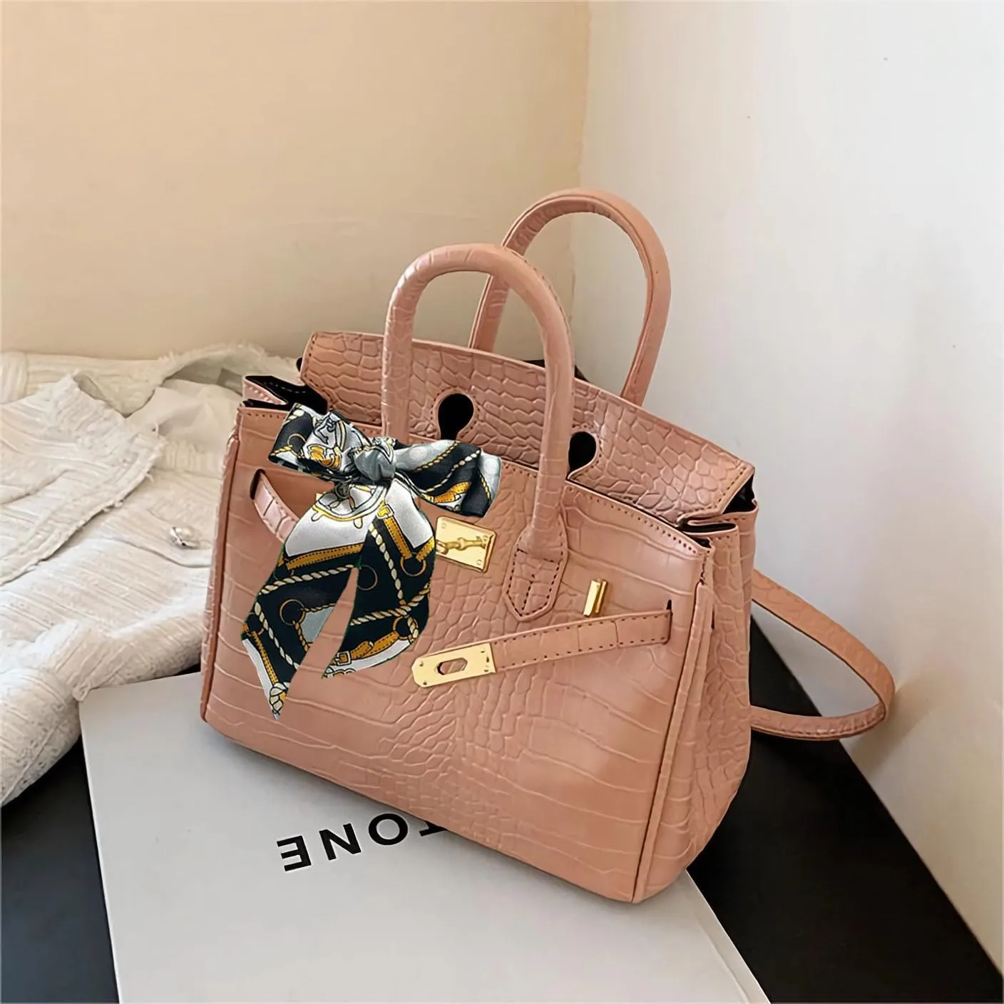 Women's large capacity underarm Purses PU shoulder bags and crossbody bag versatile handbags